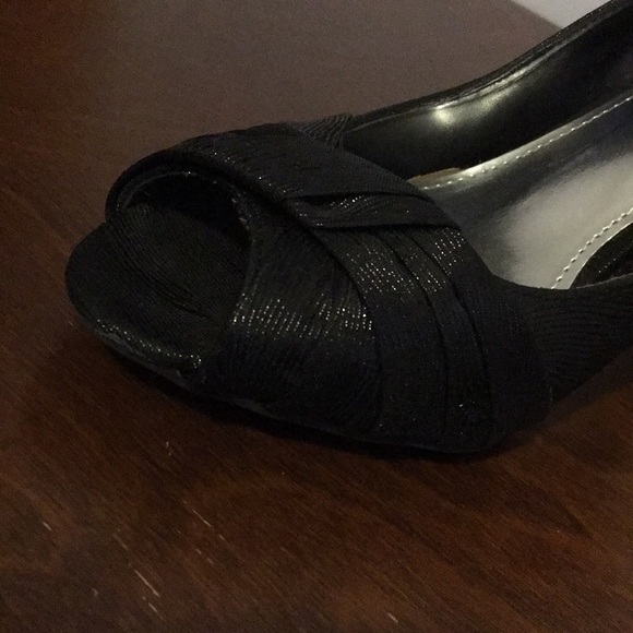 Apt. 9 peep toe heels - Picture 2 of 5